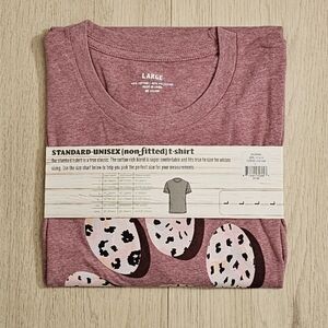 Women's Paw Print Graphic T-Shirt